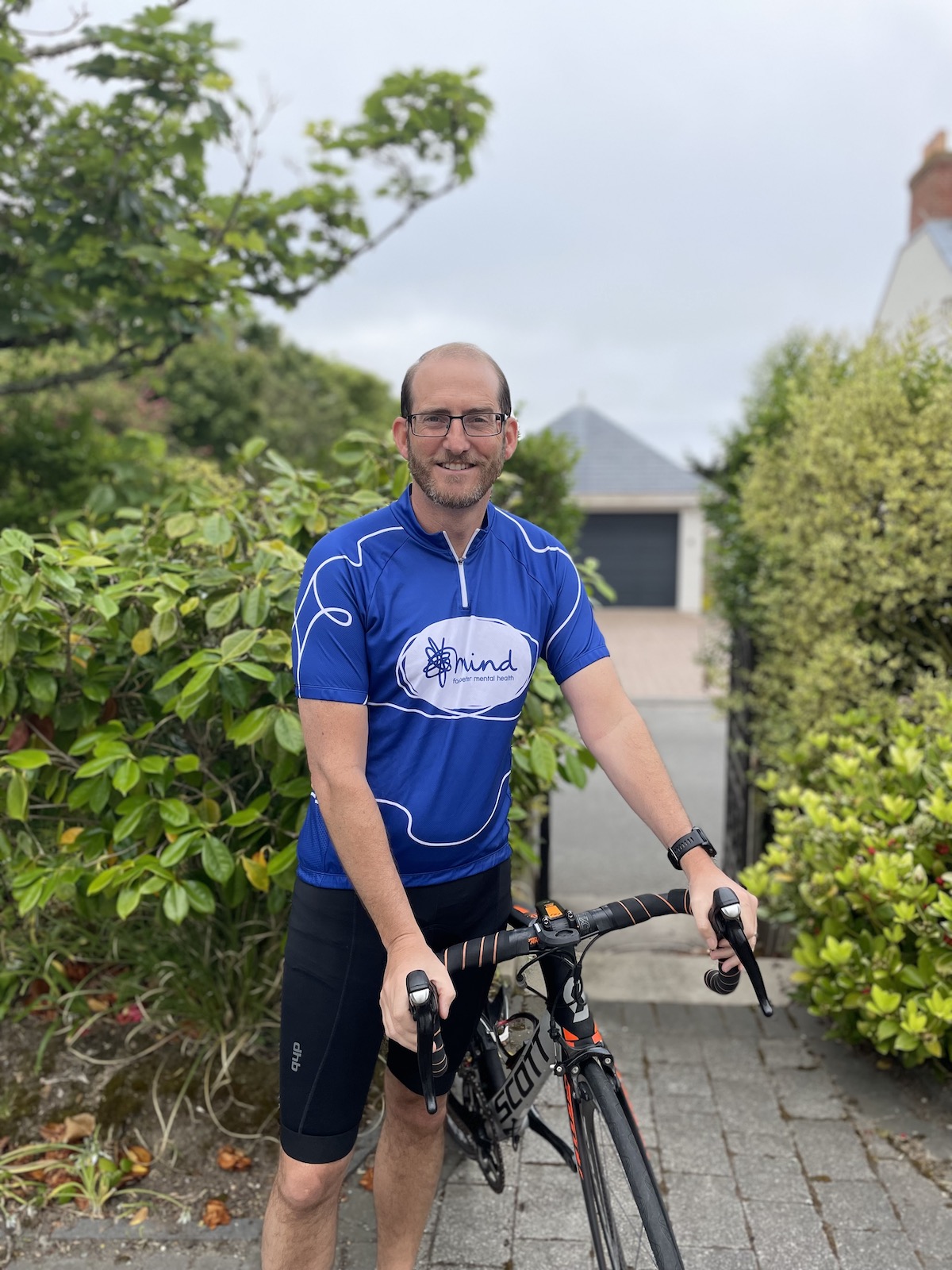 Mental health charity benefits from 100 mile ride