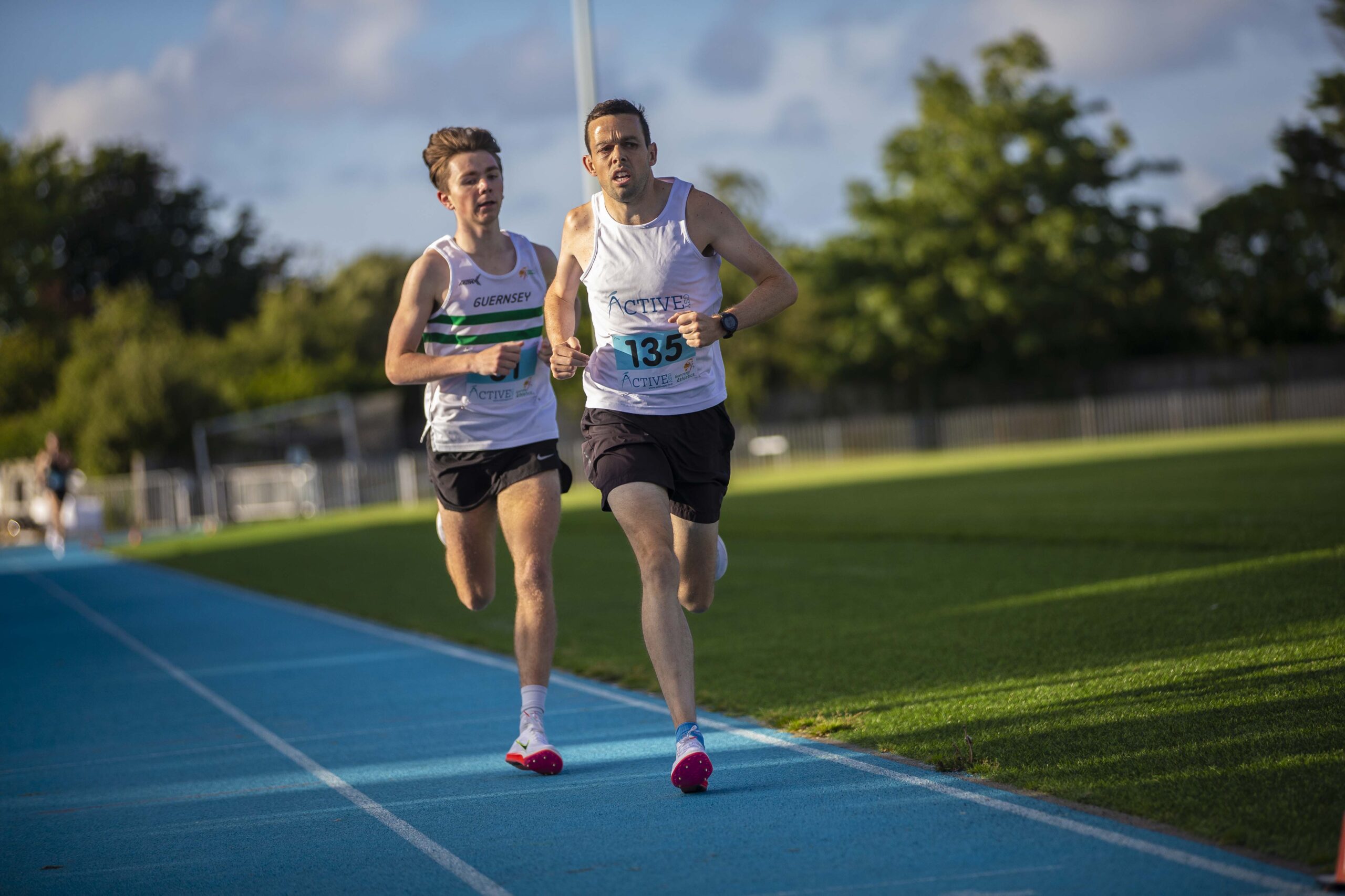 1500m Island Games qualification race hots up